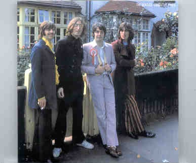 The Beatles – Essential White ( Quarter Apple ) front cover The Beatles - Essential White ( Quarter Apple ) front cover