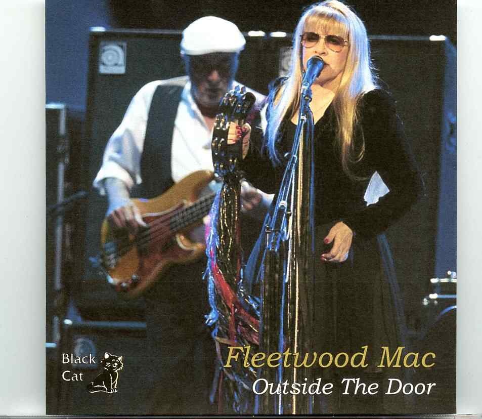 Fleetwood Mac – Outside the Door ( 2 CD SET ) ( Nationwide Arena, Columbus Ohio, USA, April 4th 2013 ) front cover Fleetwood Mac - Outside the Door ( 2 CD SET ) ( Nationwide Arena, Columbus Ohio, USA, April 4th 2013 ) front cover