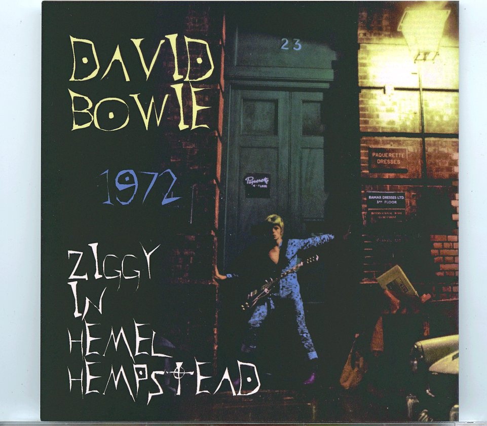DAVID BOWIE – Ziggy in Hemel Hempstead 1972 ( 1 CD ) ( HELDEN ) ( Live at The Pavilion Hemel hempstead, UK, May 7th, 1972 ) front cover DAVID BOWIE - Ziggy in Hemel Hempstead 1972 ( 1 CD ) ( HELDEN ) ( Live at The Pavilion Hemel hempstead, UK, May 7th, 1972 ) front cover