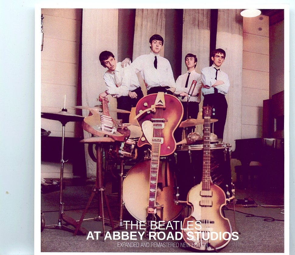 The Beatles – At Abbey Road Studios ( 1 CD – 1 DVD ) ( 2022 GOLDIES ) front cover The Beatles - At Abbey Road Studios ( 1 CD - 1 DVD ) ( 2022 GOLDIES ) front cover