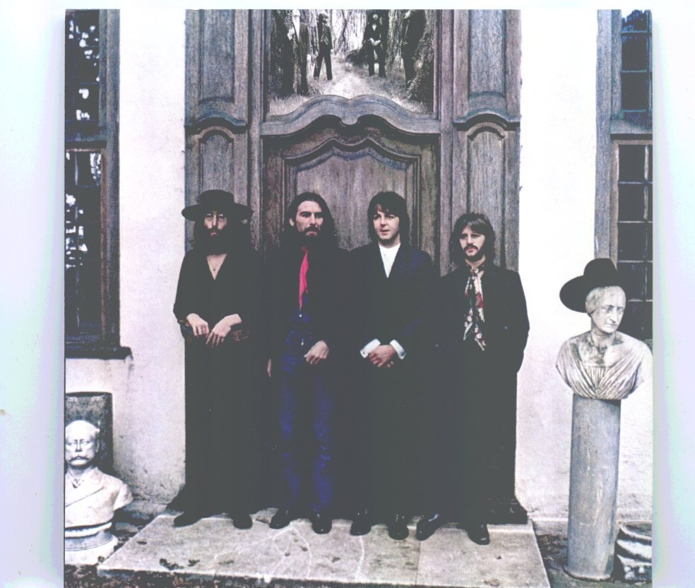 The Beatles – Hey Jude The Capitol Album Collectors Edition ( 1 CD & 1 DVD ) ( 2022 DAP ) front cover The Beatles - Hey Jude The Capitol Album Collectors Edition ( 1 CD & 1 DVD ) ( 2022 DAP ) front cover