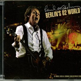 Paul Mccartney - Berlin ´s 02 World ( 2 CD ) ( UXBRIDGE ) ( Live at 02 World, Berlin, Germany, December 3rd, 2009 ) front cover
