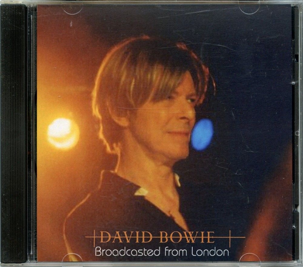 DAVID BOWIE – Broadcasted From London ( Masterport ) ( BBC Studio, London, UK, September 18th, 2002 ) front cover DAVID BOWIE - Broadcasted From London ( Masterport ) ( BBC Studio, London, UK, September 18th, 2002 ) front cover