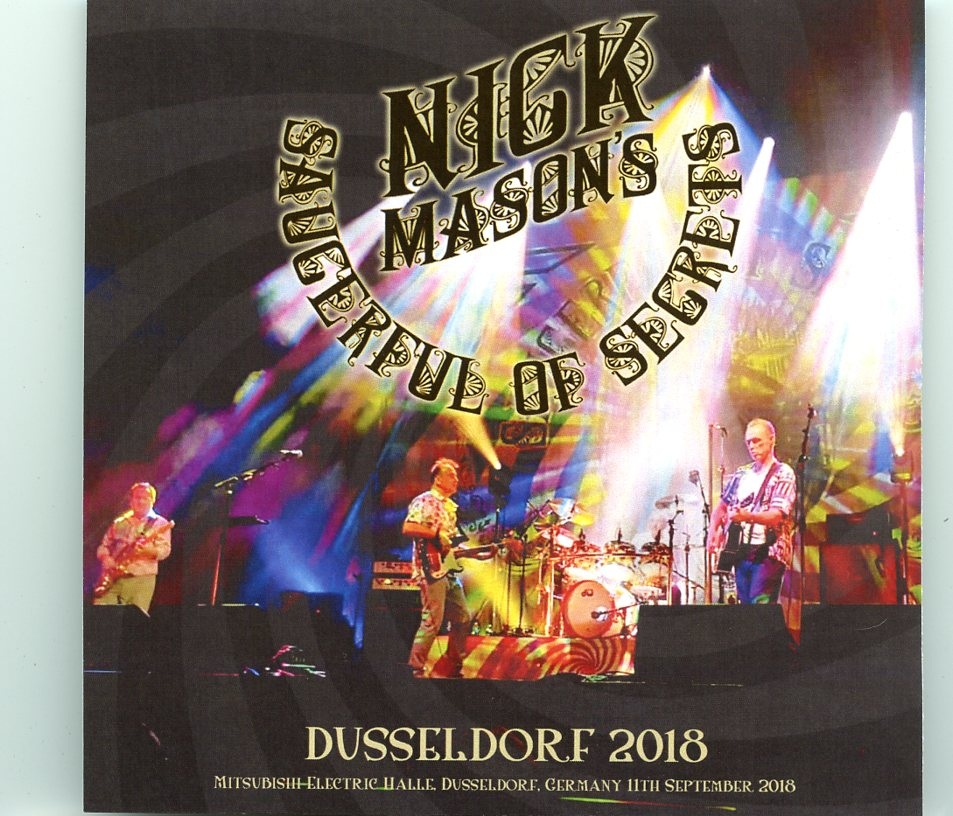 Nick Mason – Dusseldorf 2018 ( 2 CD SET ) ( Mitsubishi Electric Halle Dusseldorf, Germany, September 11th, 2018 ) front cover Nick Mason - Dusseldorf 2018 ( 2 CD SET ) ( Mitsubishi Electric Halle Dusseldorf, Germany, September 11th, 2018 ) front cover