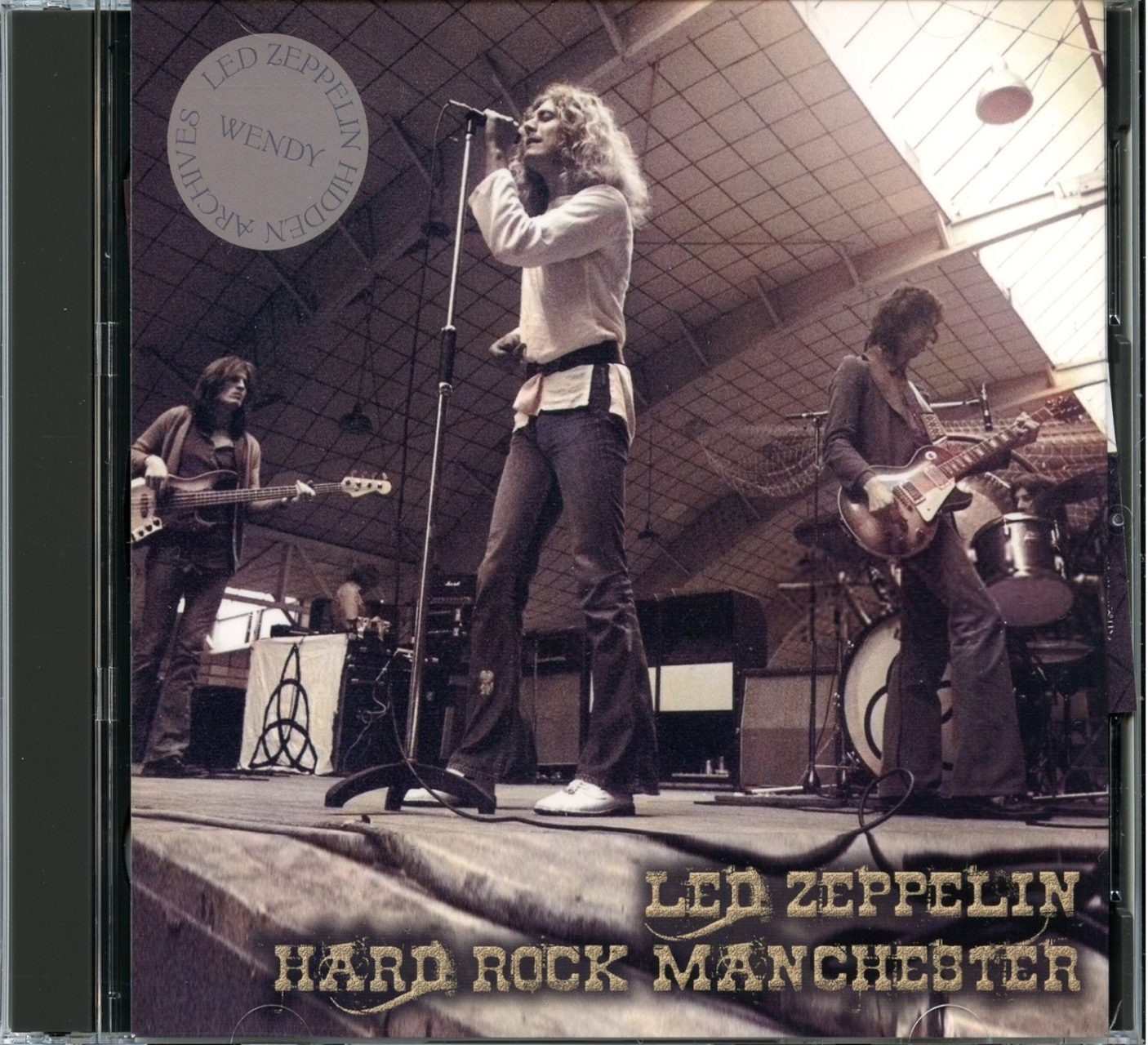 LED ZEPPELIN – Hard Rock Manchester ( 2 CD ) ( WENDY ) ( Hard Rock Concert Theatre, Manchester, December 8th, 1972 ) front cover LED ZEPPELIN - Hard Rock Manchester ( 2 CD ) ( WENDY ) ( Hard Rock Concert Theatre, Manchester, December 8th, 1972 ) front cover